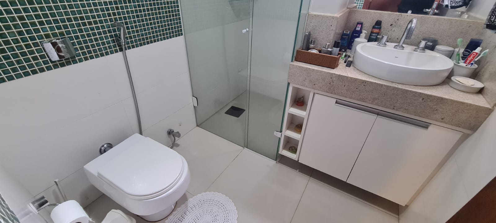 foto do anúncio Apartamento central com 2 suítes - reformado